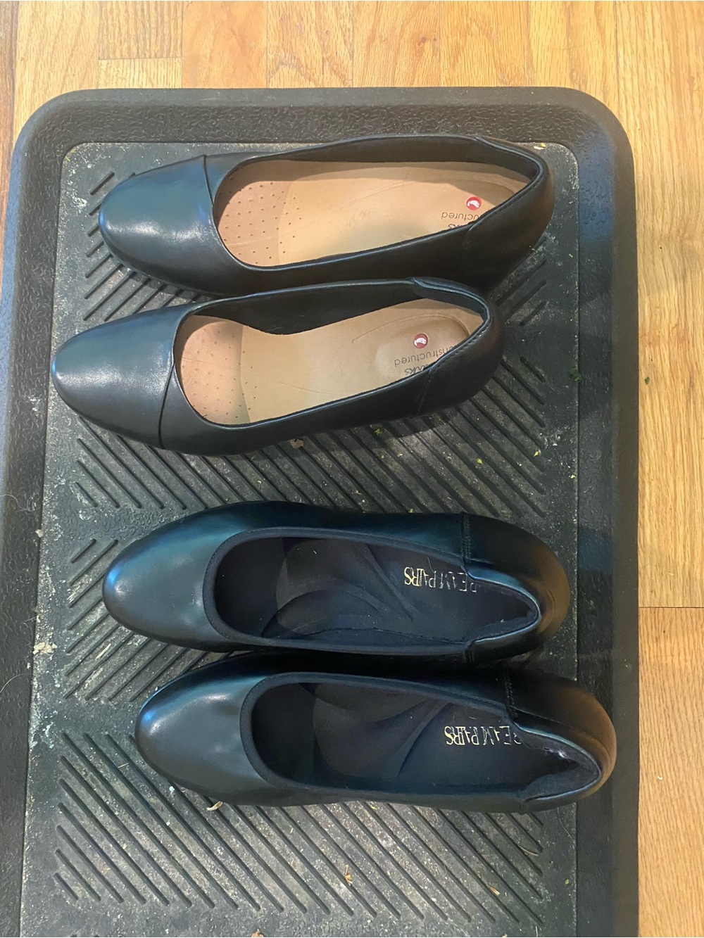Women's Black Leather Low Heel Pumps - Classic Workwear Style